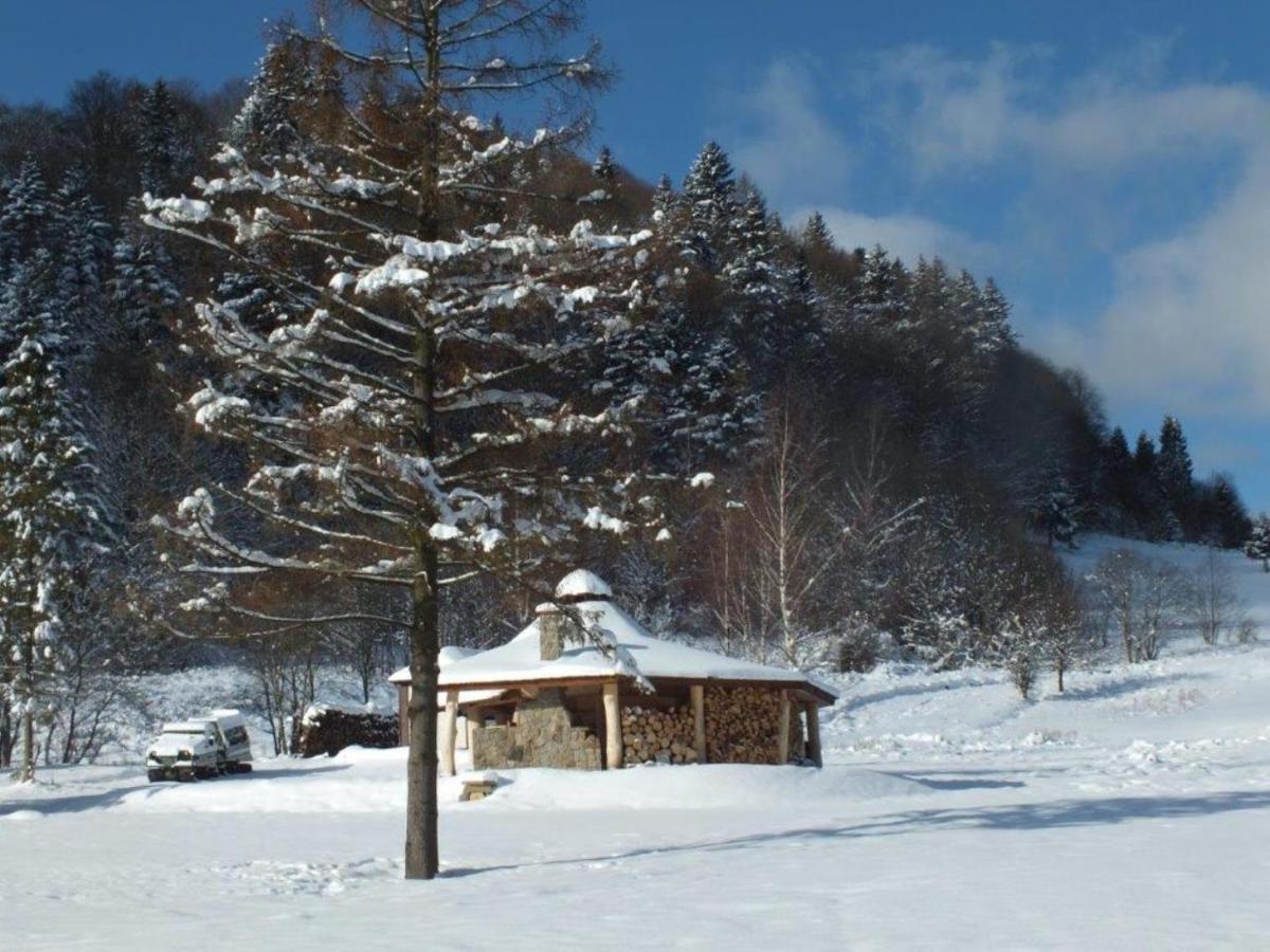 Perelka Bieszczady Domki Чисна Екстериор снимка
